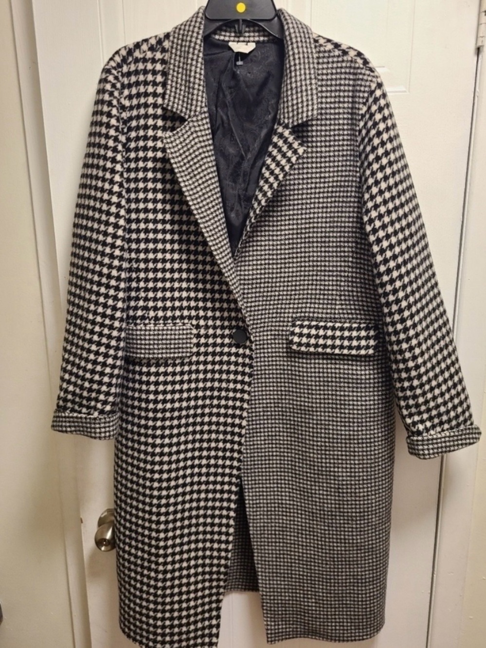 Enrich Fend by Sosken Studio long wool coat